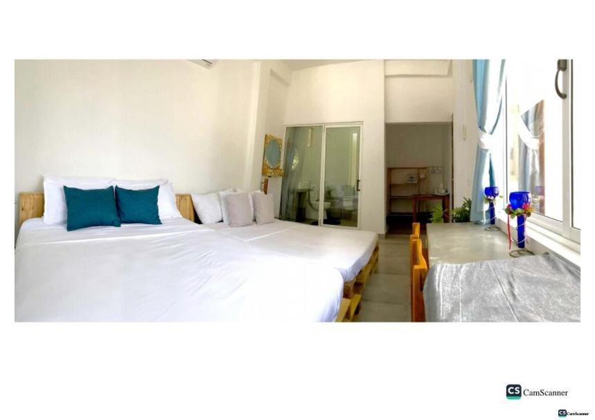 Ayona Beach Villa Katuneriya Room photo
