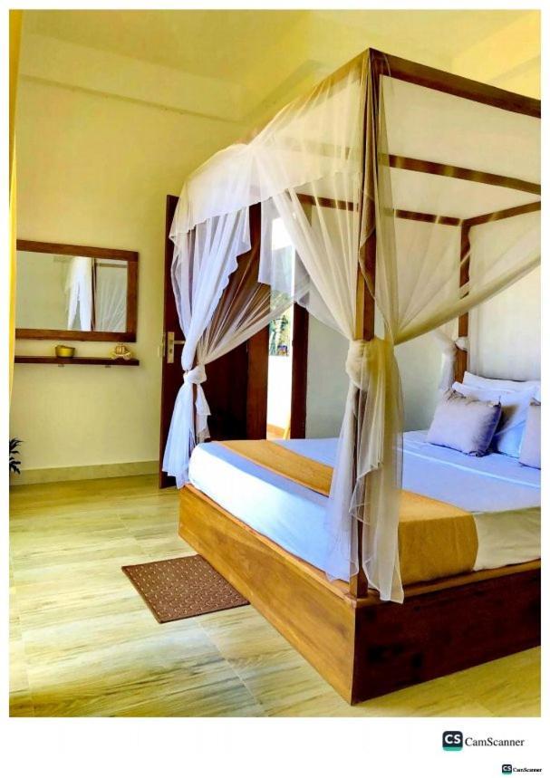 Ayona Beach Villa Katuneriya Room photo