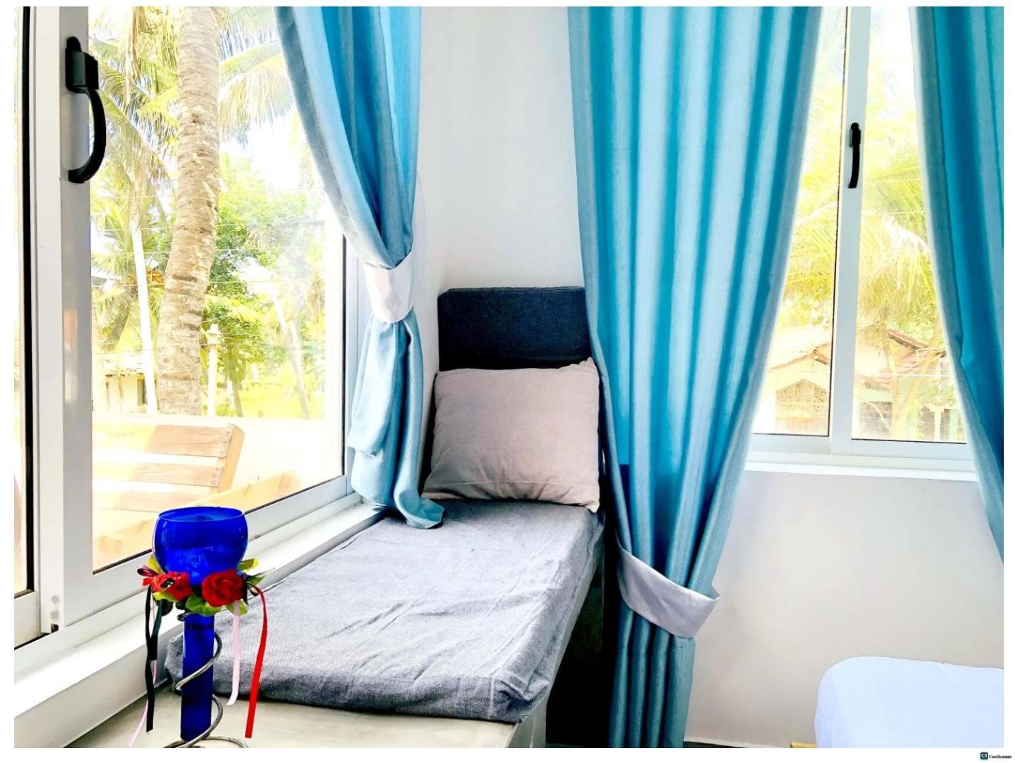Ayona Beach Villa Katuneriya Room photo